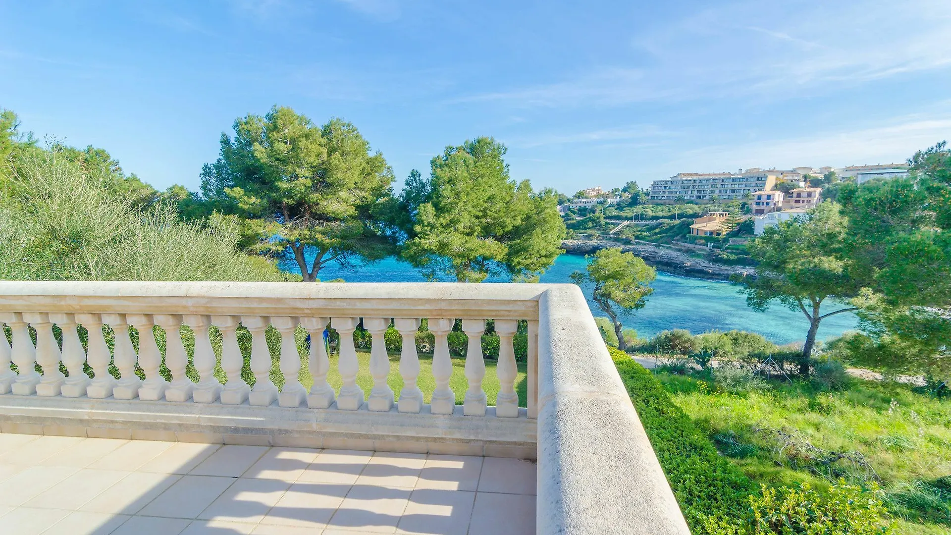 Anguila Villa Porto Cristo